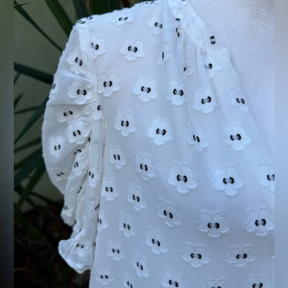 Anthropologie Daisy White V Neck Puff Sleeve Shirt